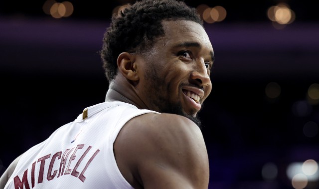 米乐m6体育-米球王！米切尔过去3战场均砍38分7助攻 三项命中率51/43/83%