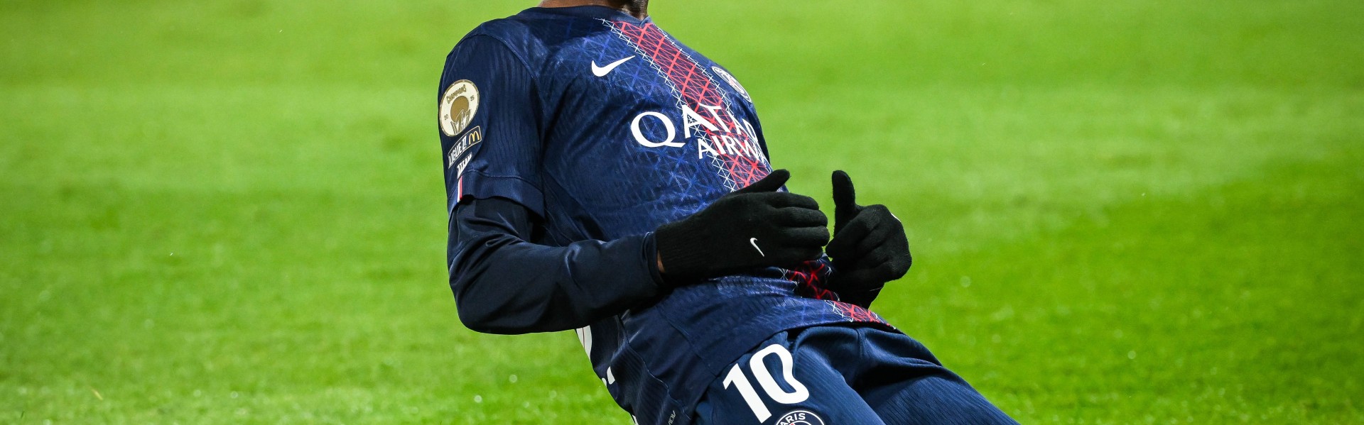 米乐体育-金球先生满血复活！28岁登贝莱近5场5球1助，夺法超杯+惊艳神仙球