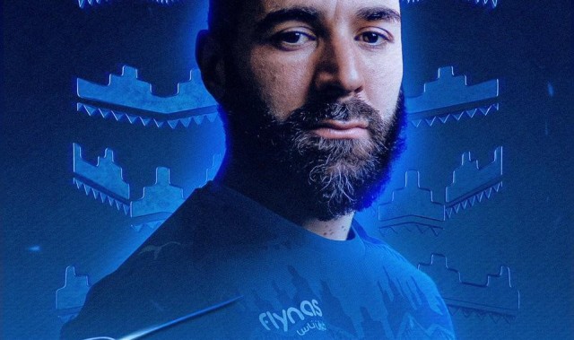 官方：利雅得新月签下38岁前锋本泽马